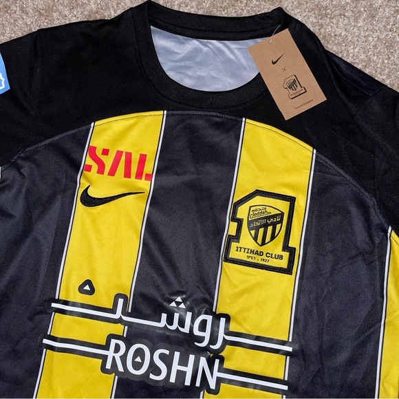 Nike Al Ittihad Benzema 2023/2024 Men’s Home Soccer Jersey🆕 - Picture 7 of 7